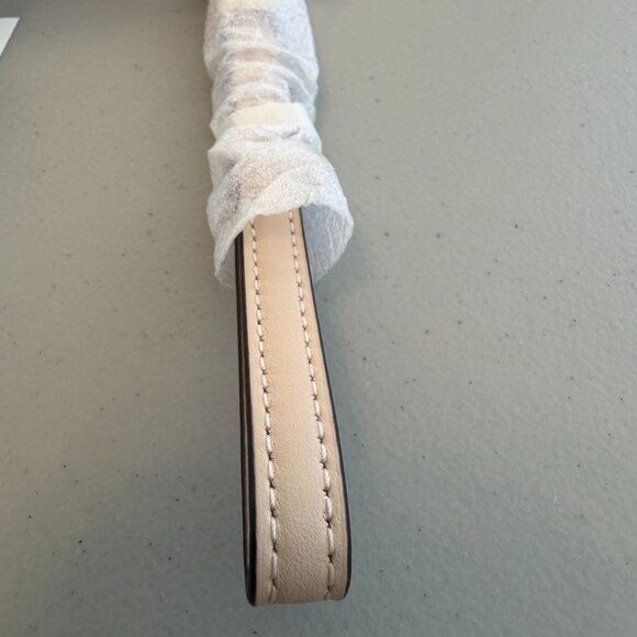 Coach LZA Floral Embossed Leather Zip Wallet NWT - Picture 7 of 12